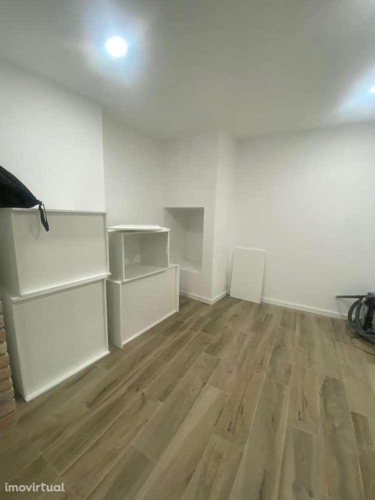 Loja com Esplanada no Coração de Alfama - Grande imagem: 5/10