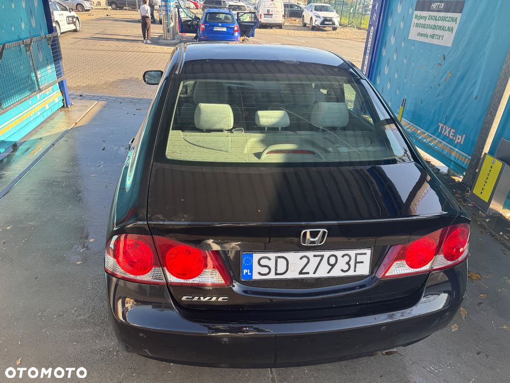 Honda Civic 1.8 Comfort - 6