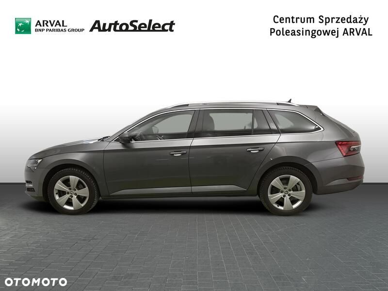 Skoda Superb 2.0 TDI SCR Style DSG - 2