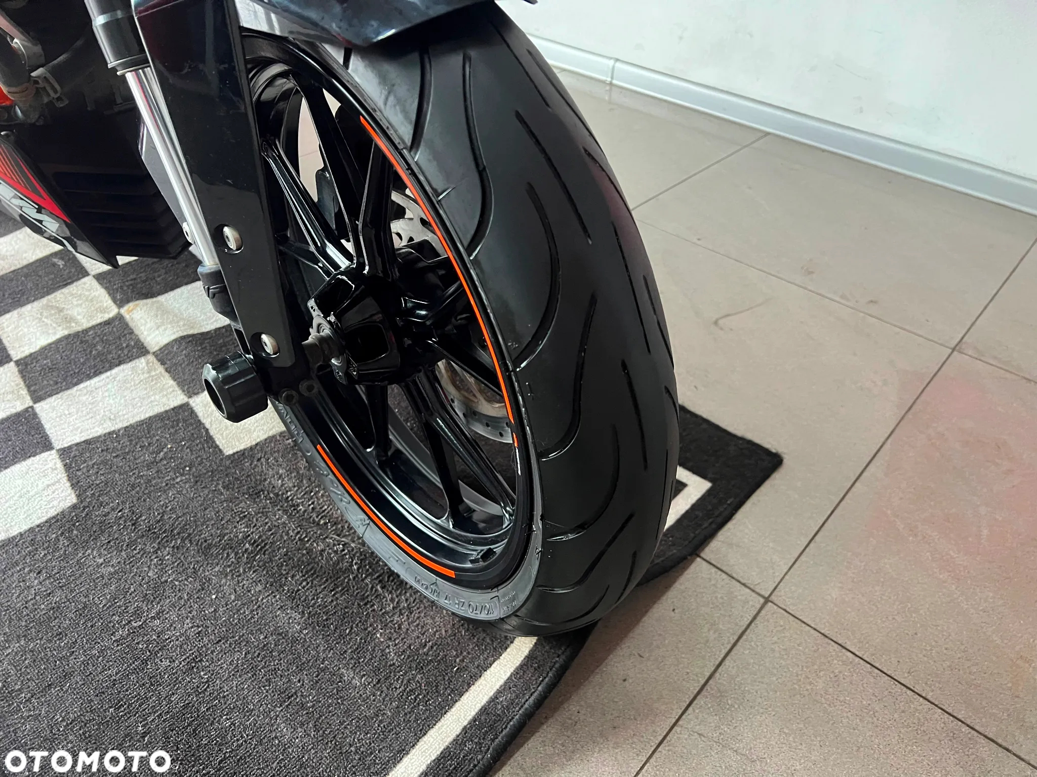 KTM Duke - 18
