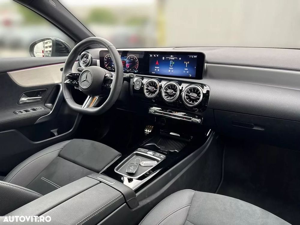 Mercedes-Benz A 200 7G-DCT Edition AMG Line - 11