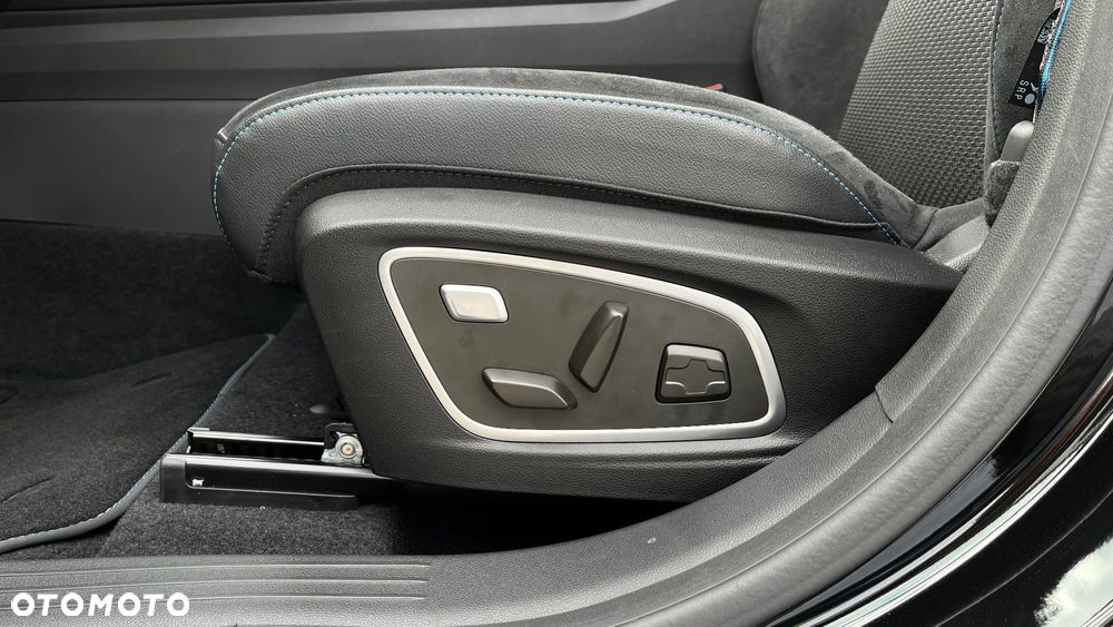 Renault Austral 1.2 E-Tech Full Hybrid 200 Iconic esprit Alpine MMT - 11