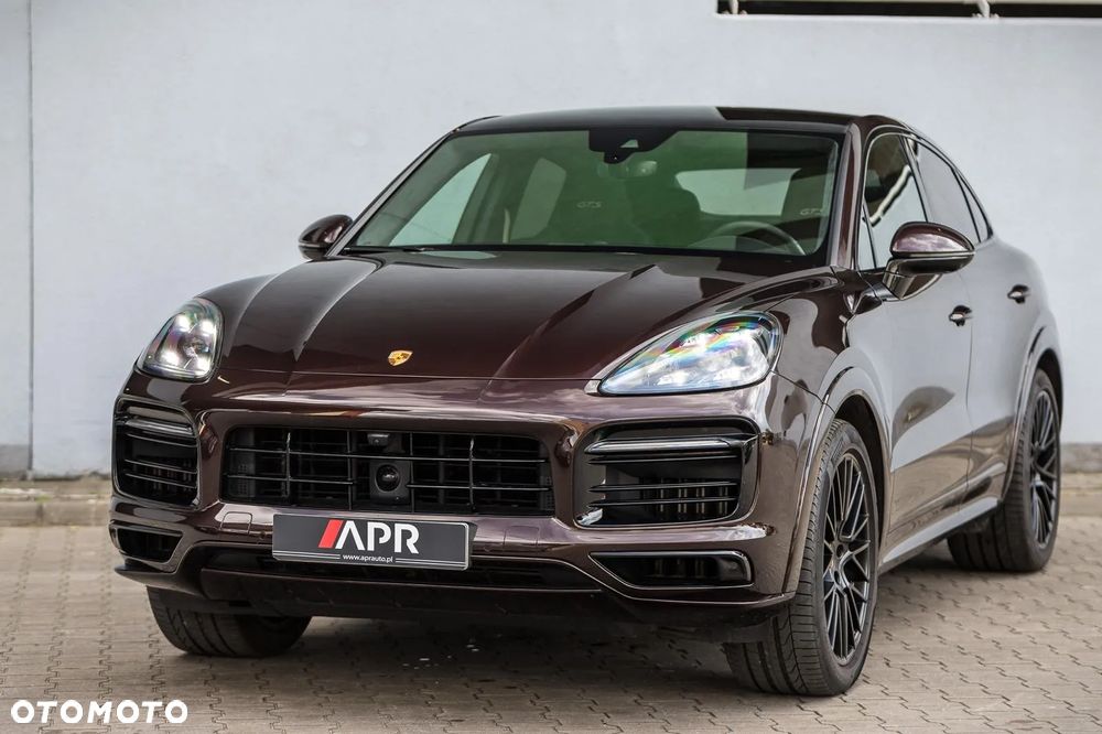 Porsche Cayenne Coupe GTS - 3