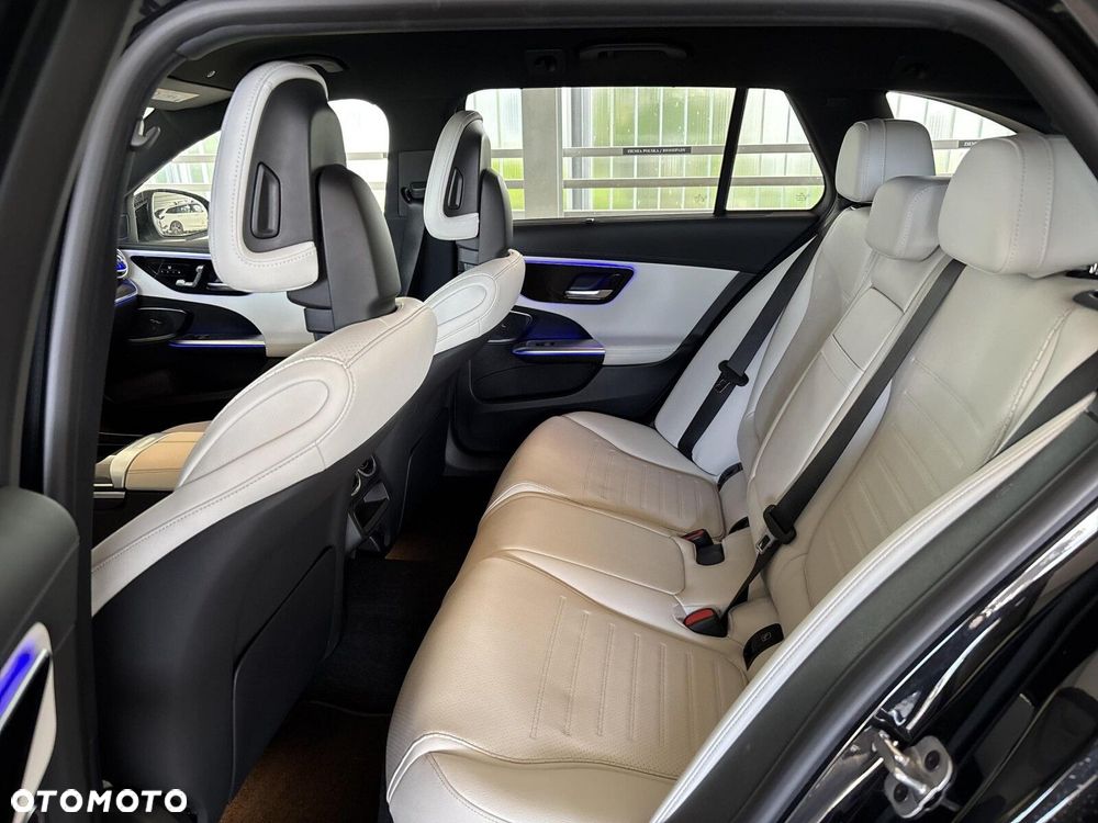 Mercedes-Benz Klasa C - 23