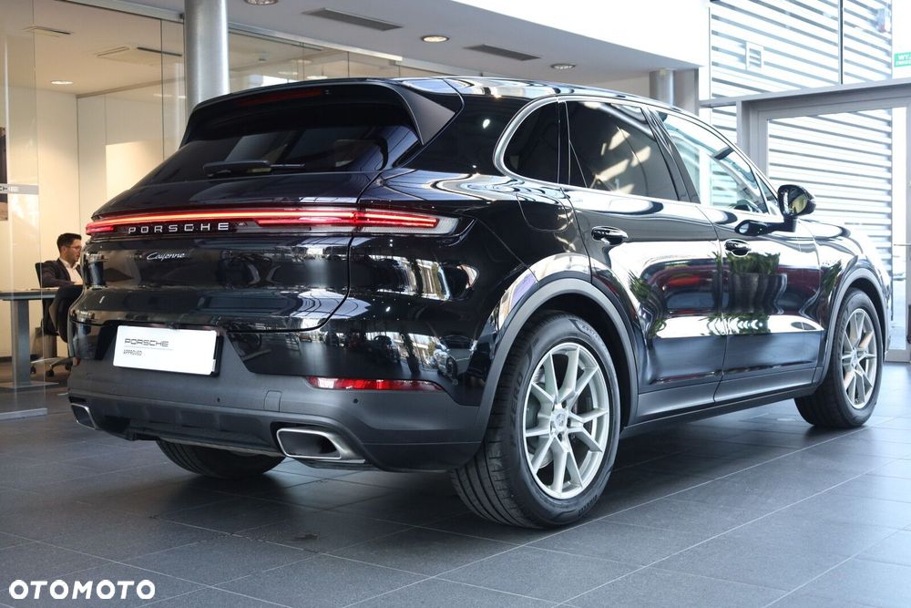 Porsche Cayenne - 4