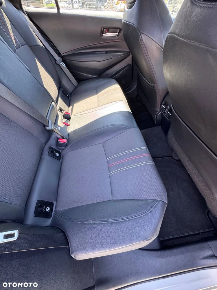 Toyota Corolla 2.0 Hybrid GR Sport - 17