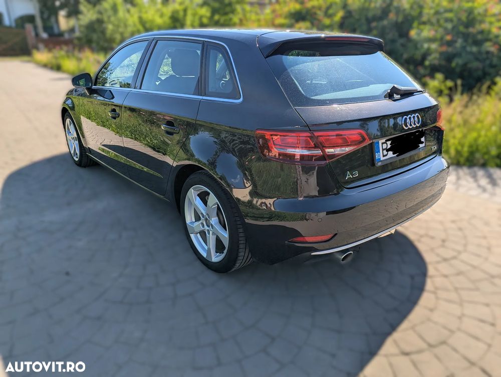 Audi A3 1.6 TDI S tronic Sport - 2