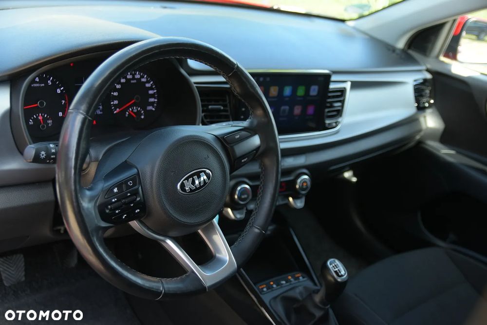 Kia Rio 1.4 L - 24