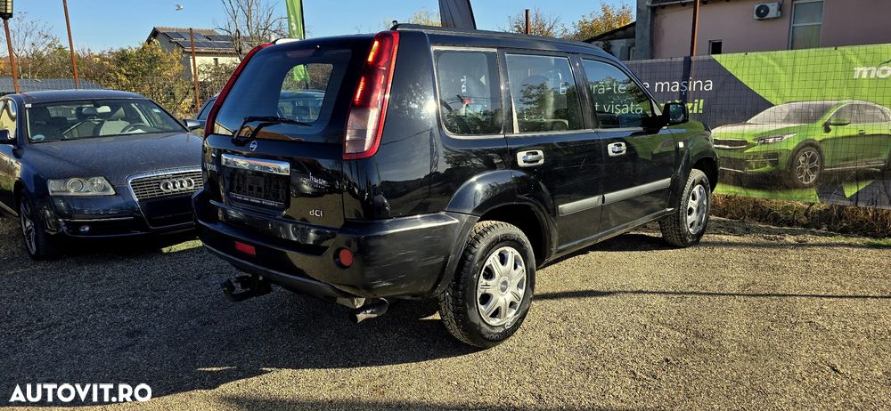 Nissan X-Trail 2.2 dCi 4x4 Columbia - 4