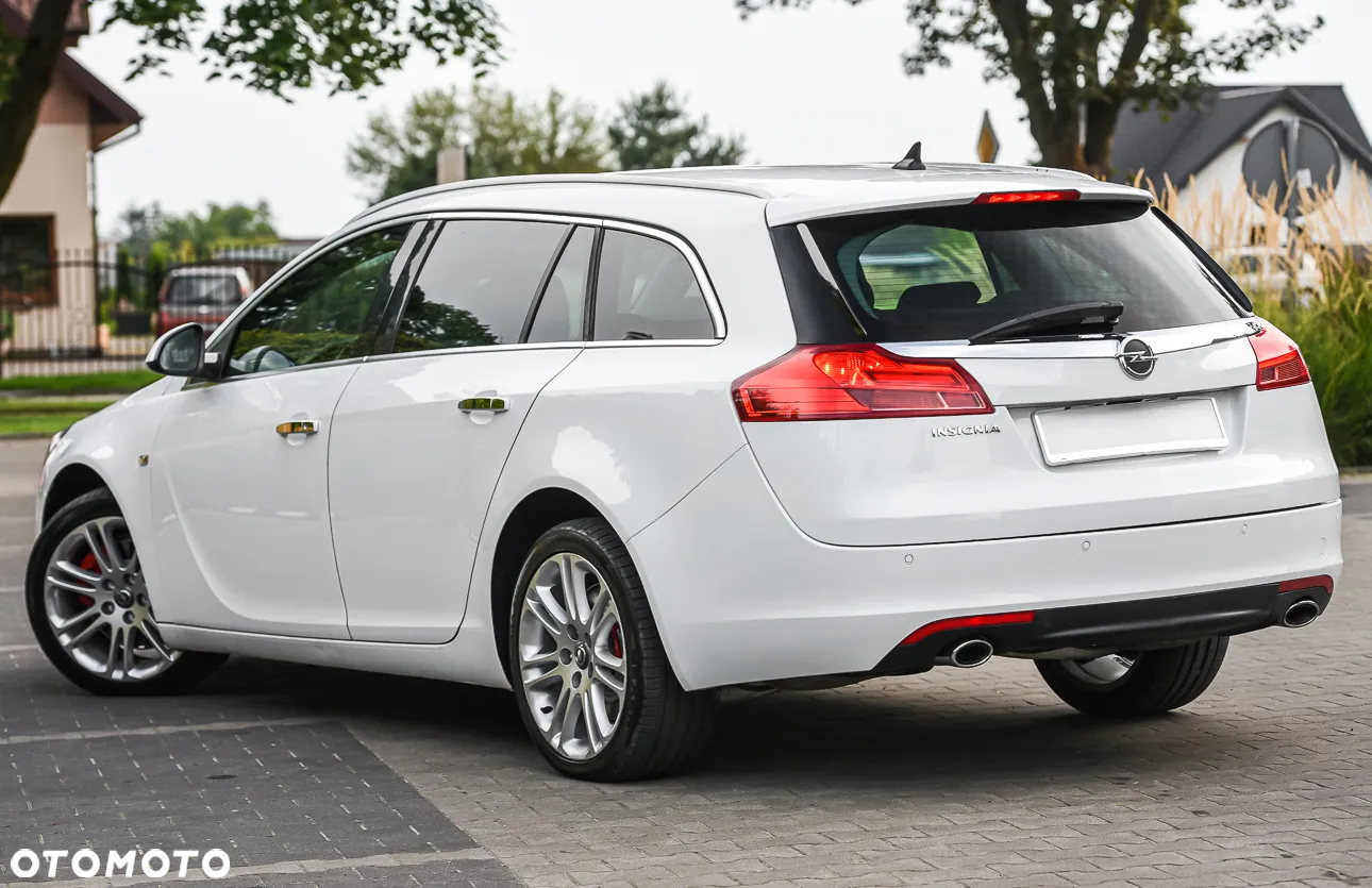Opel Insignia 2.0 T Cosmo - 4