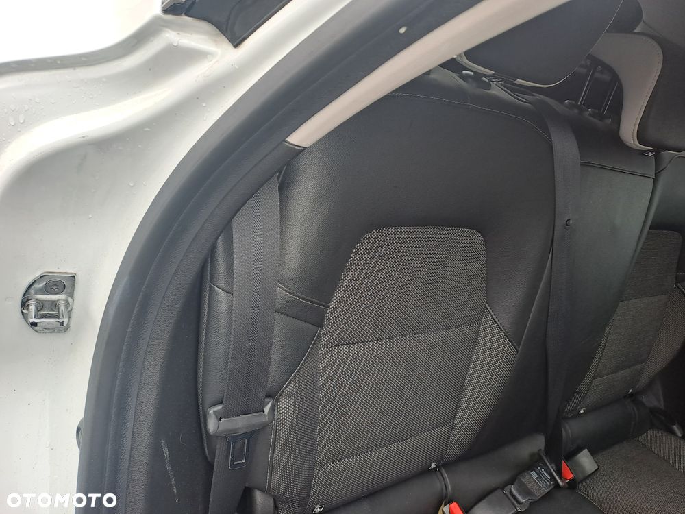 Renault Captur TCe 100 INTENS - 10
