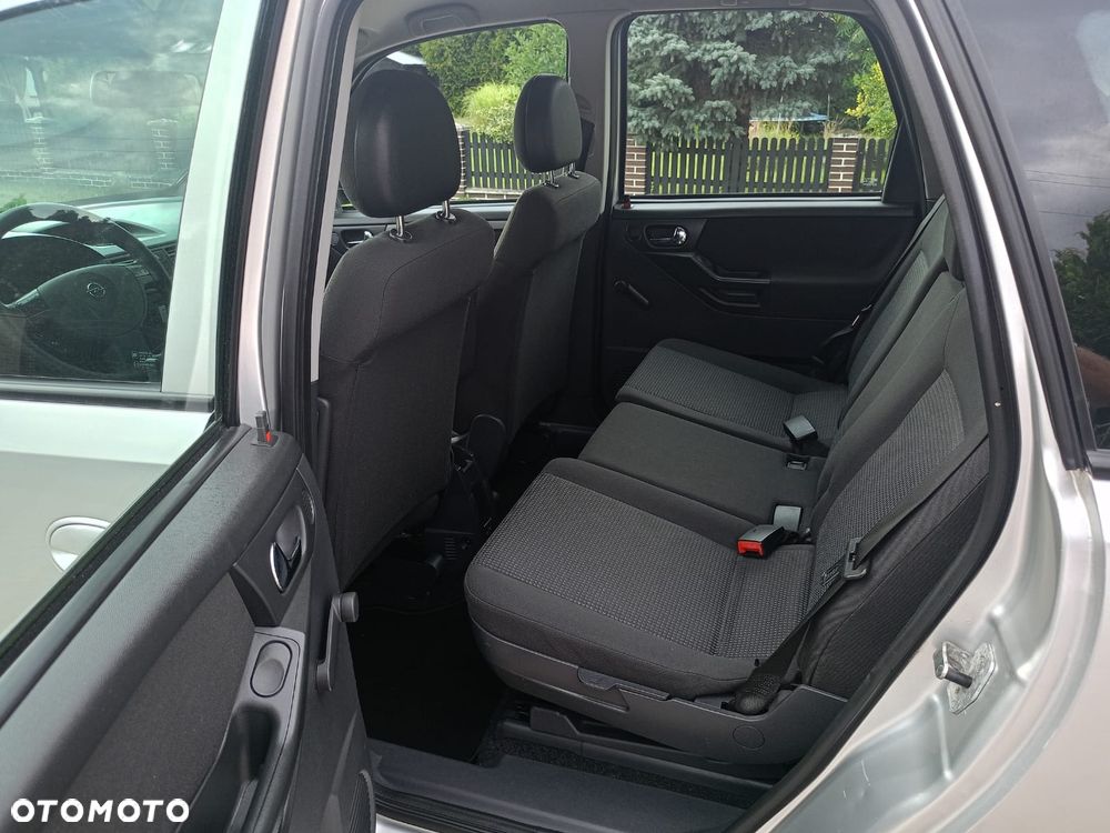 Opel Meriva - 11