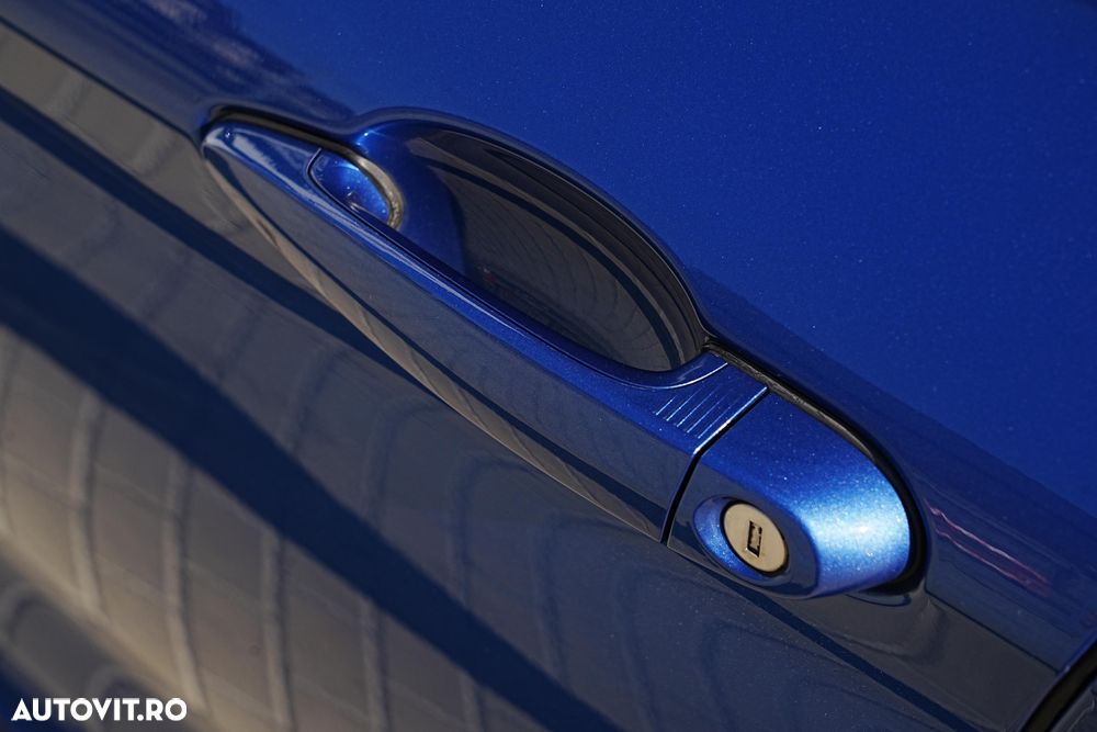 BMW Seria 3 320i GT Aut. M Sport - 30