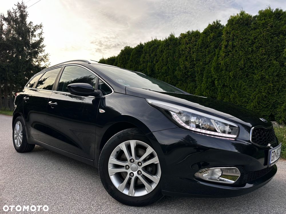 Kia Ceed 1.6 GDI Fifa World Cup Edition - 10