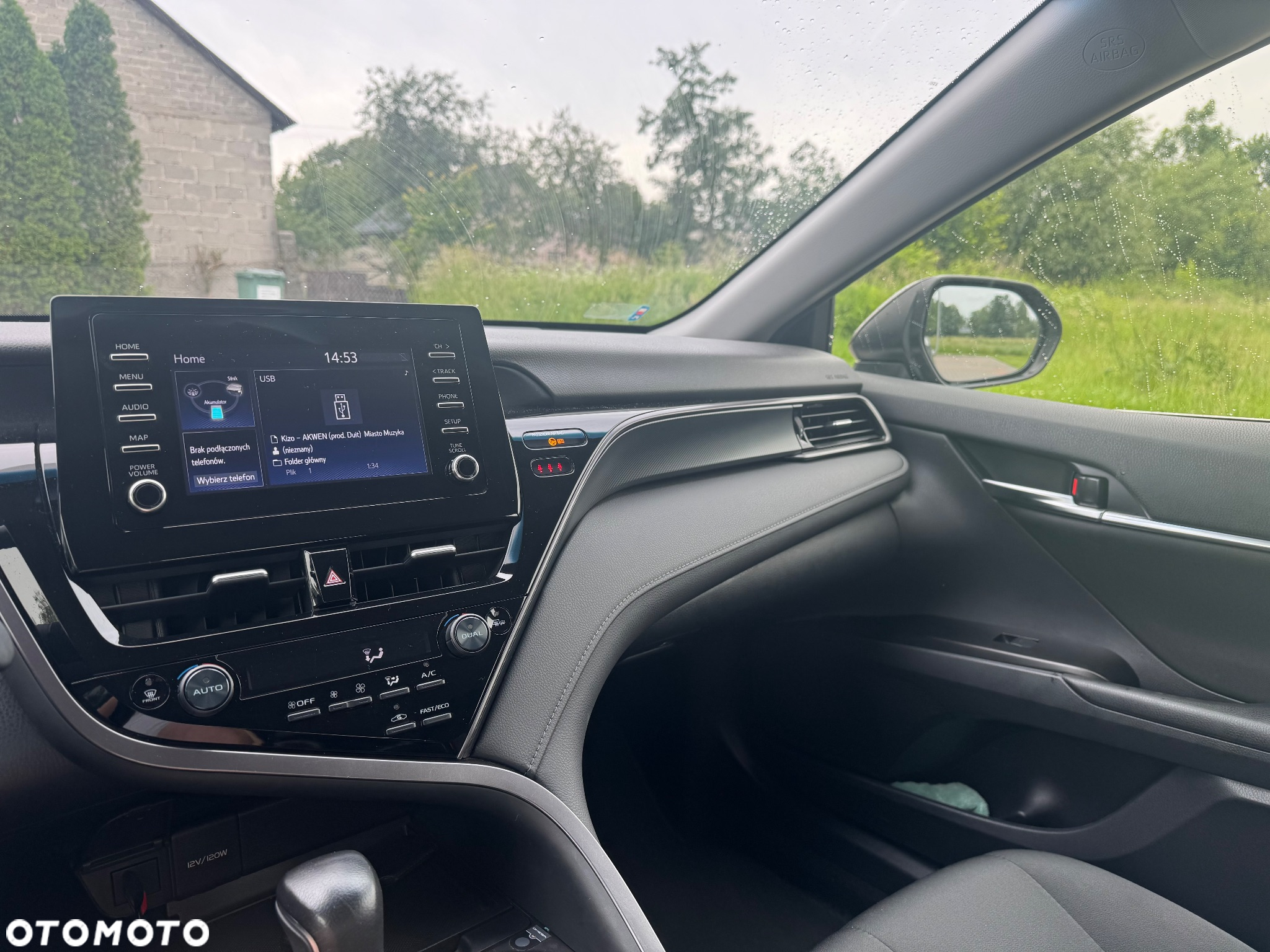 Toyota Camry 2.5 Hybrid Comfort CVT - 13