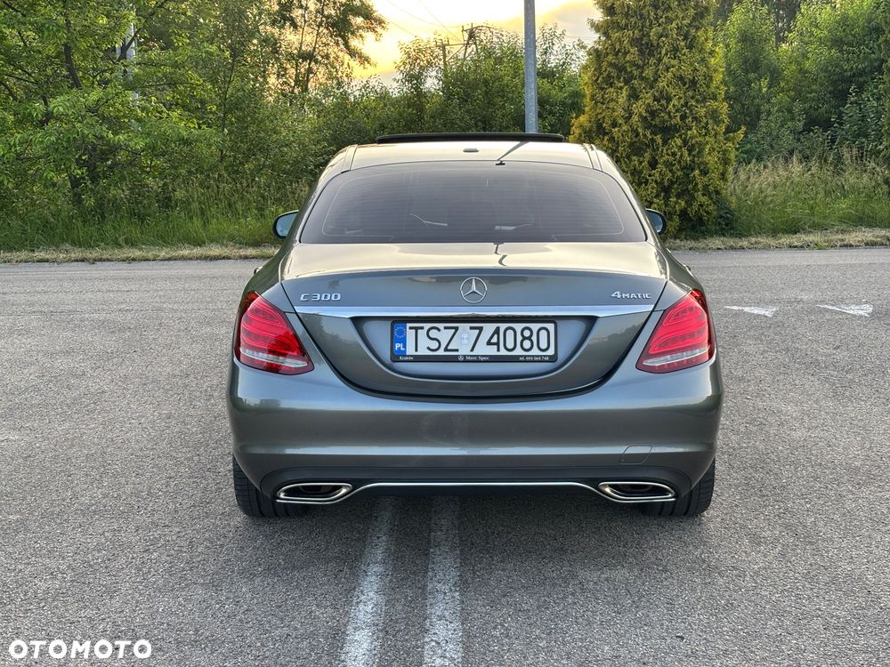 Mercedes-Benz Klasa C 300 9G-TRONIC - 4