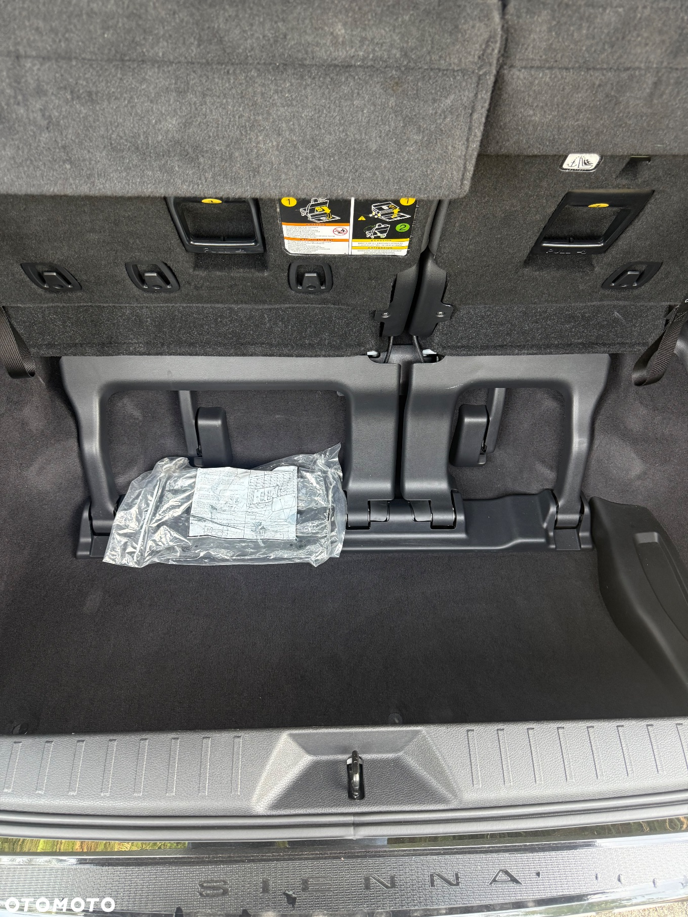 Toyota Sienna - 15