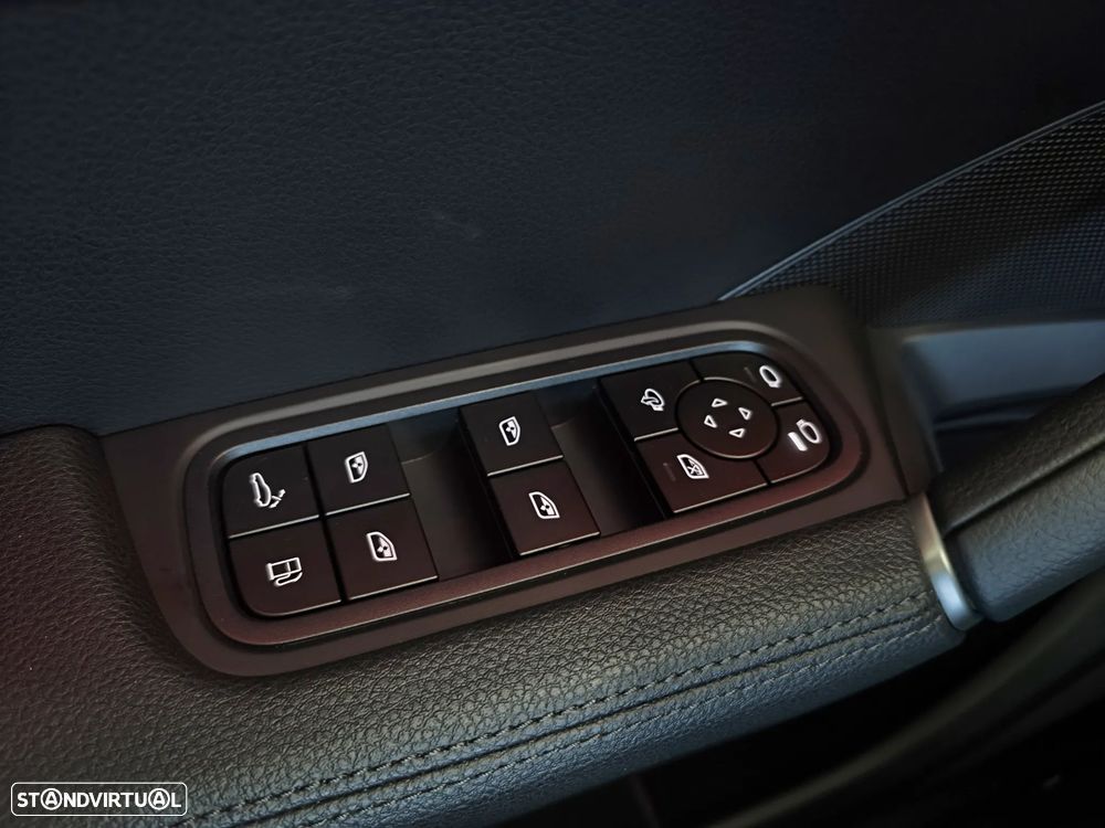Porsche Cayenne Coupé E-Hybrid - 30
