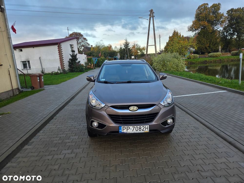 Hyundai Tucson ver-2-0-crdi-comfort-2wd - 8