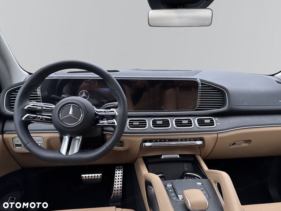Mercedes-Benz GLS - 8