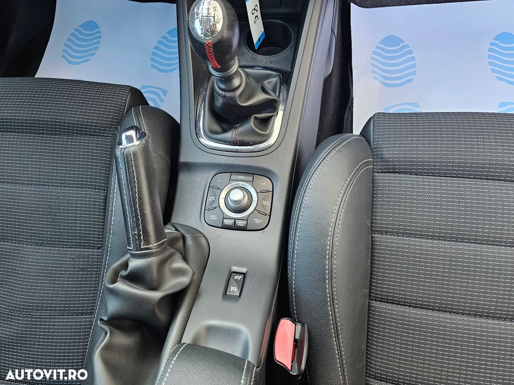 Renault Megane ENERGY TCe 130 Start & Stop GT Line - 16