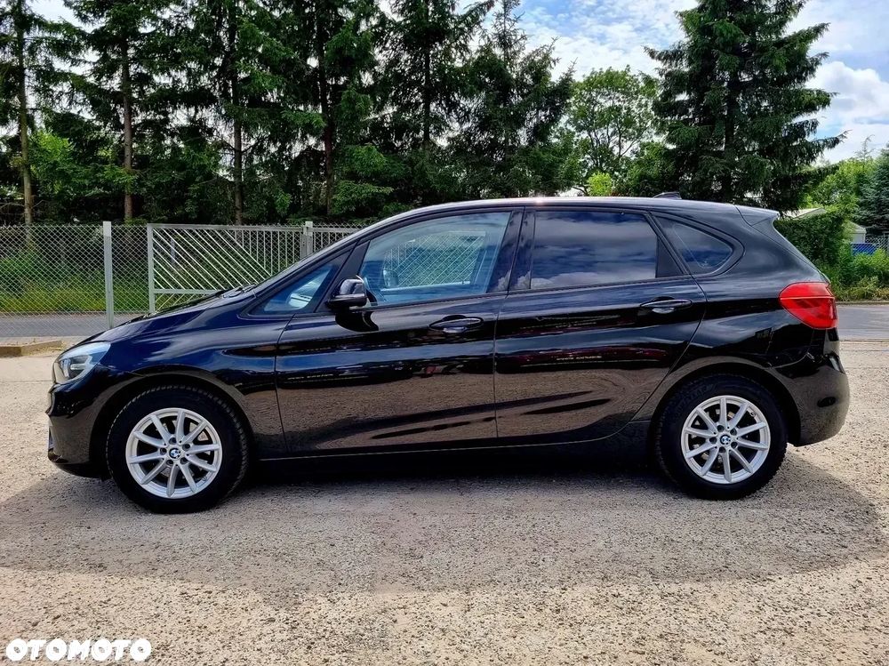 BMW Seria 2 220d Active Tourer - 8