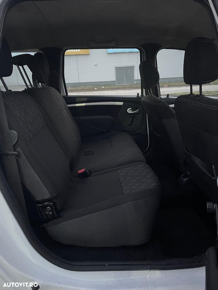 Dacia Logan 1.5 dCi Laureate - 12