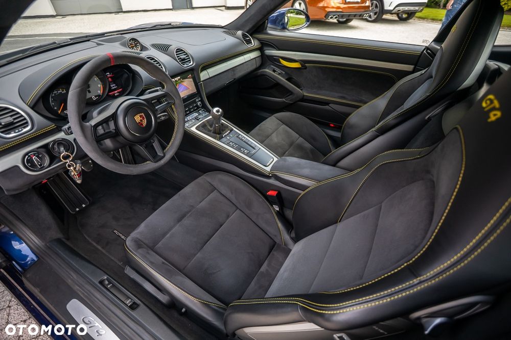 Porsche 718 Cayman GPF GT4 - 19