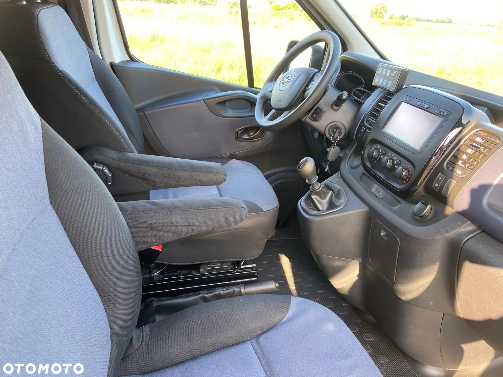 Opel Ambulans Karetka vivaro - 20