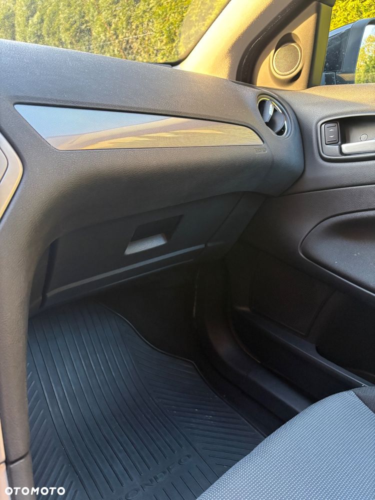 Ford Mondeo 1.8 TDCi Ambiente - 10