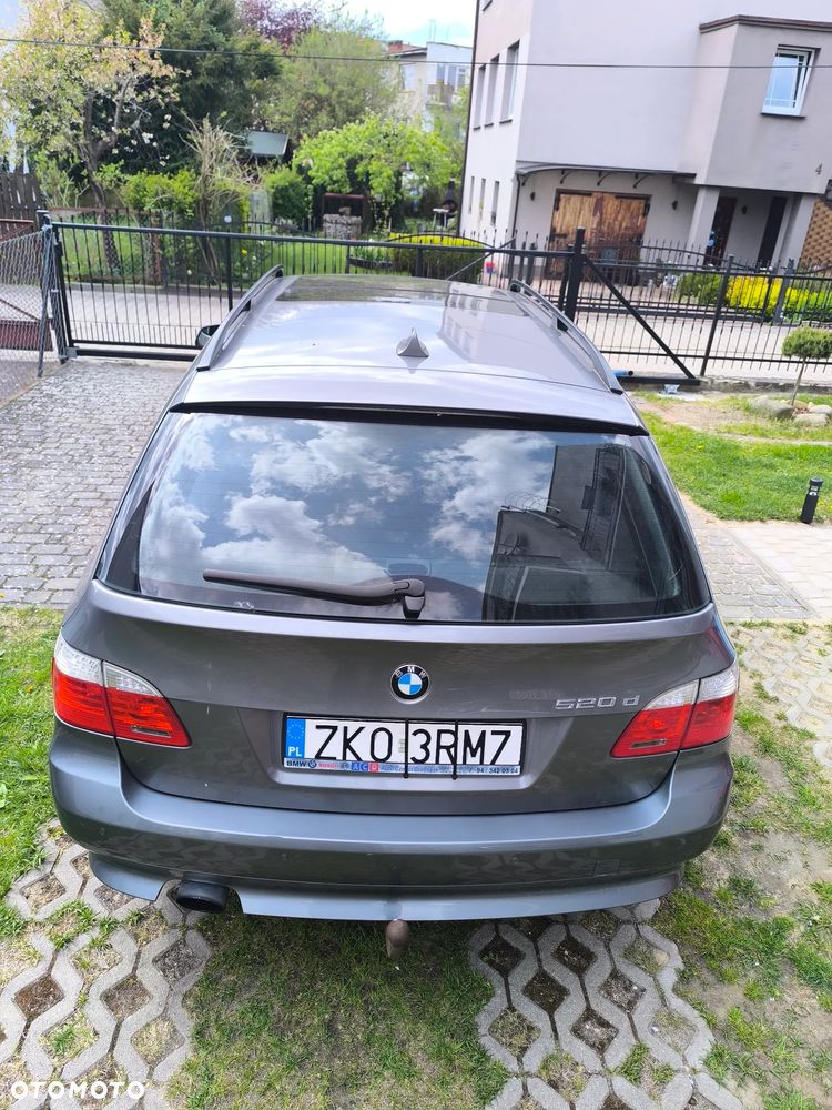 BMW Seria 5 520d - 5