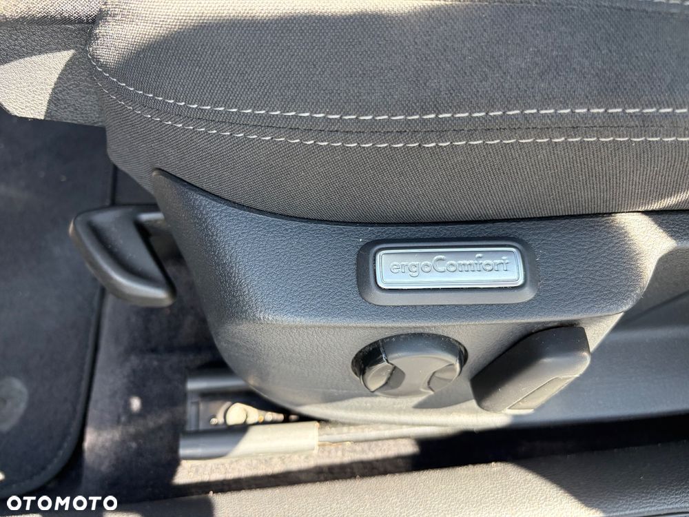 Volkswagen Passat 2.0 TDI BMT Trendline - 11