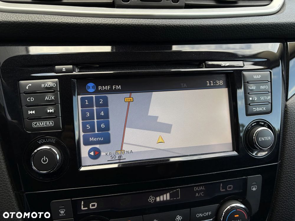 Nissan Qashqai 1.6 DCi N-Connecta - 28