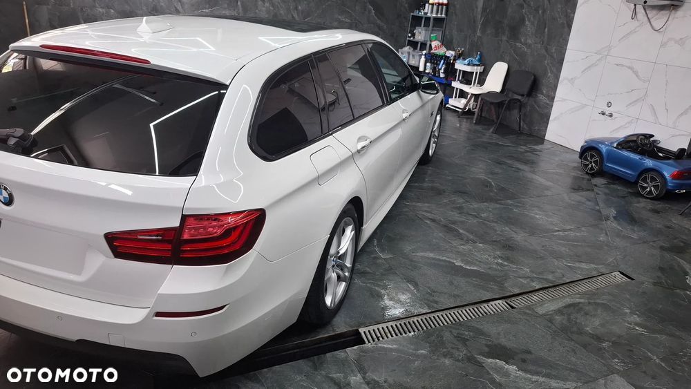 BMW Seria 5 520d Touring Sport-Aut - 12