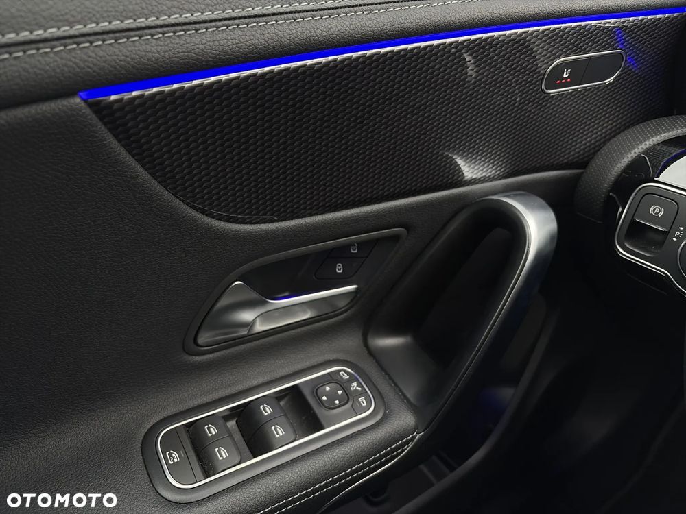 Mercedes-Benz CLA 200 d Progressive 8G-DCT - 33