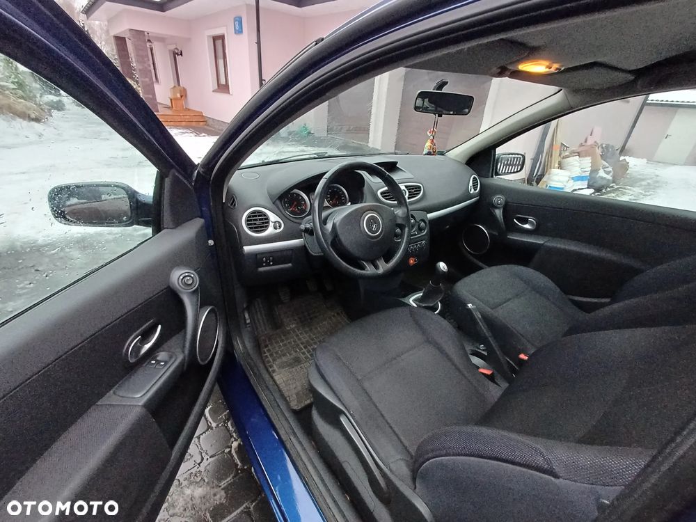 Renault Clio 1.2 16V Dynamique - 12