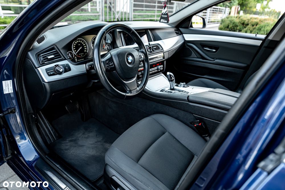 BMW Seria 5 530d Sport-Aut - 17
