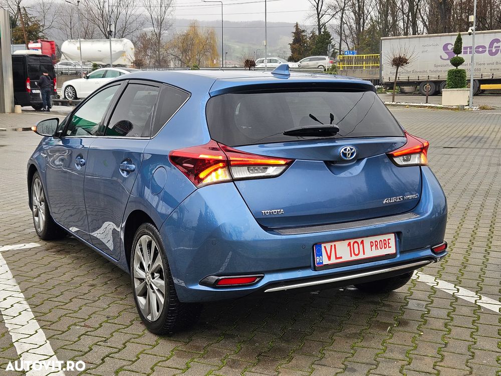 Toyota Auris 1.8 Hybrid Executive - 9