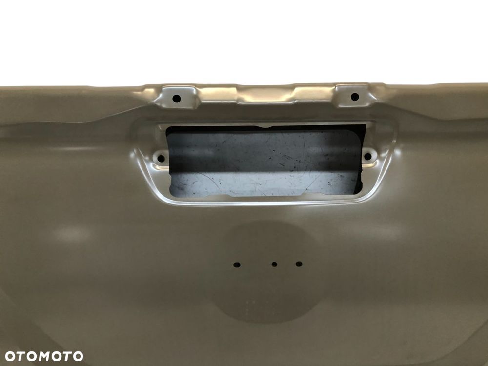 Nissan Navara IV D23 NP300 2014-2018 Klapa burta bagażnika tył - 9