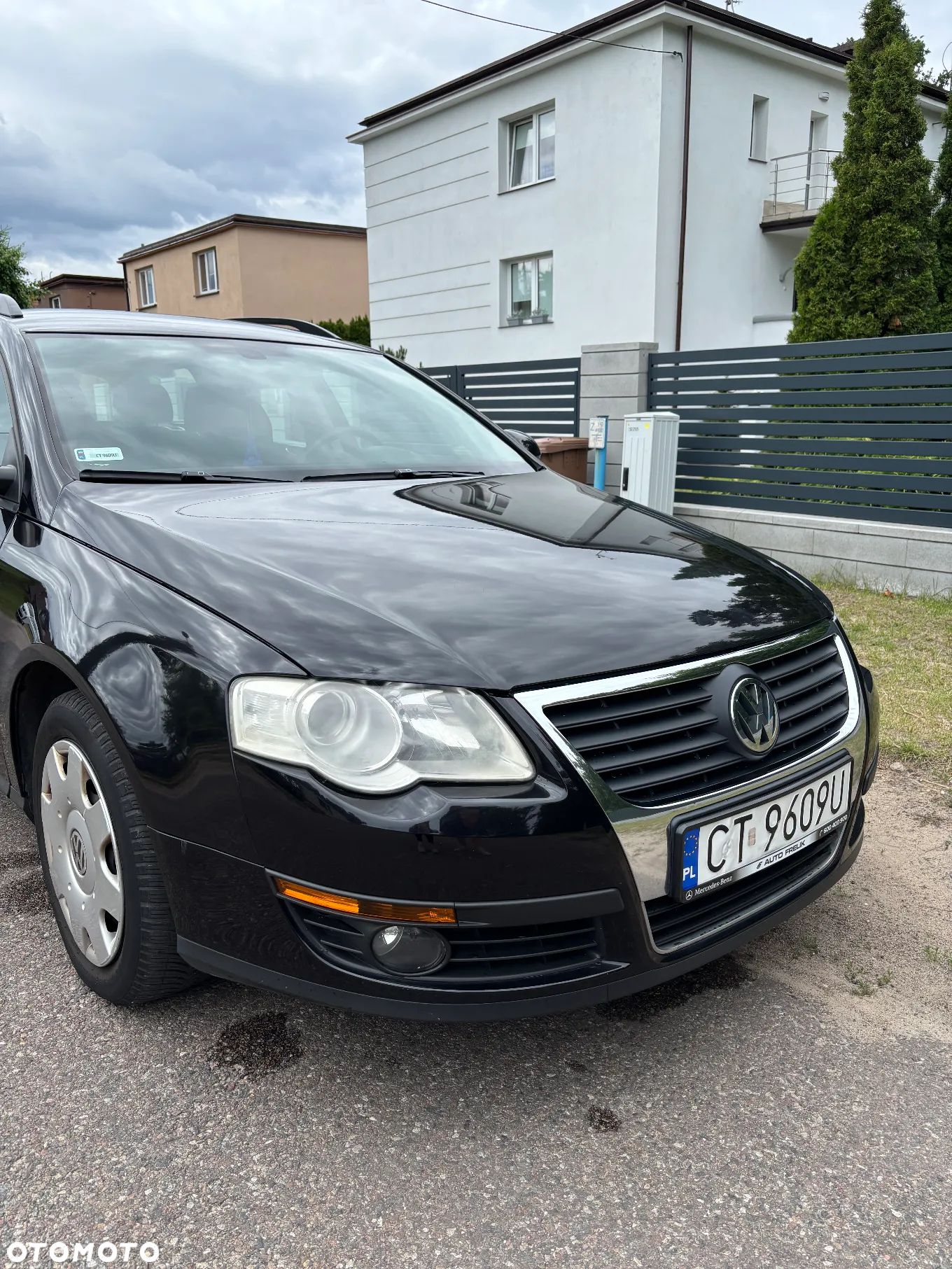 Volkswagen Passat 1.6 Trendline - 1
