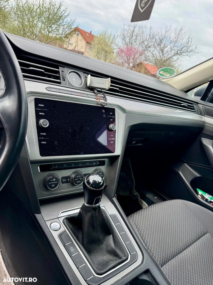 Volkswagen Passat 2.0 TDI (BlueMotion Technology) Comfortline - 5