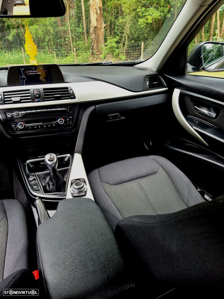 BMW 316 i Line Modern - 17