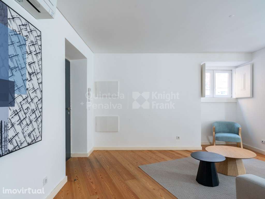 Apartamento T1 situado na Rua do Terreirinho, junto ao Martim Moniz. - Grande imagem: 2/31