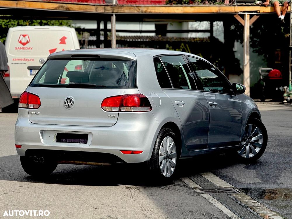 Volkswagen Golf 2.0 TDI Trendline - 8