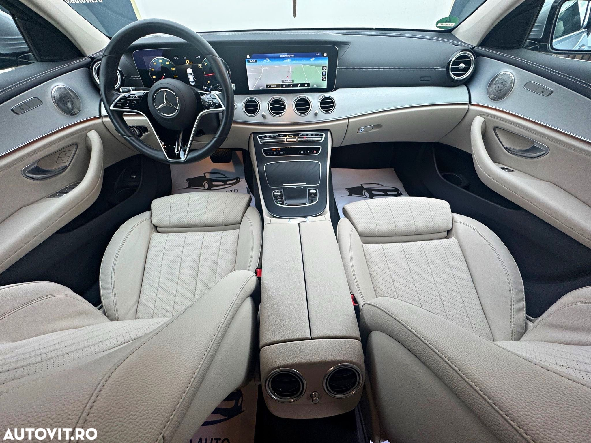 Mercedes-Benz E 220 d 4Matic 9G-TRONIC - 8
