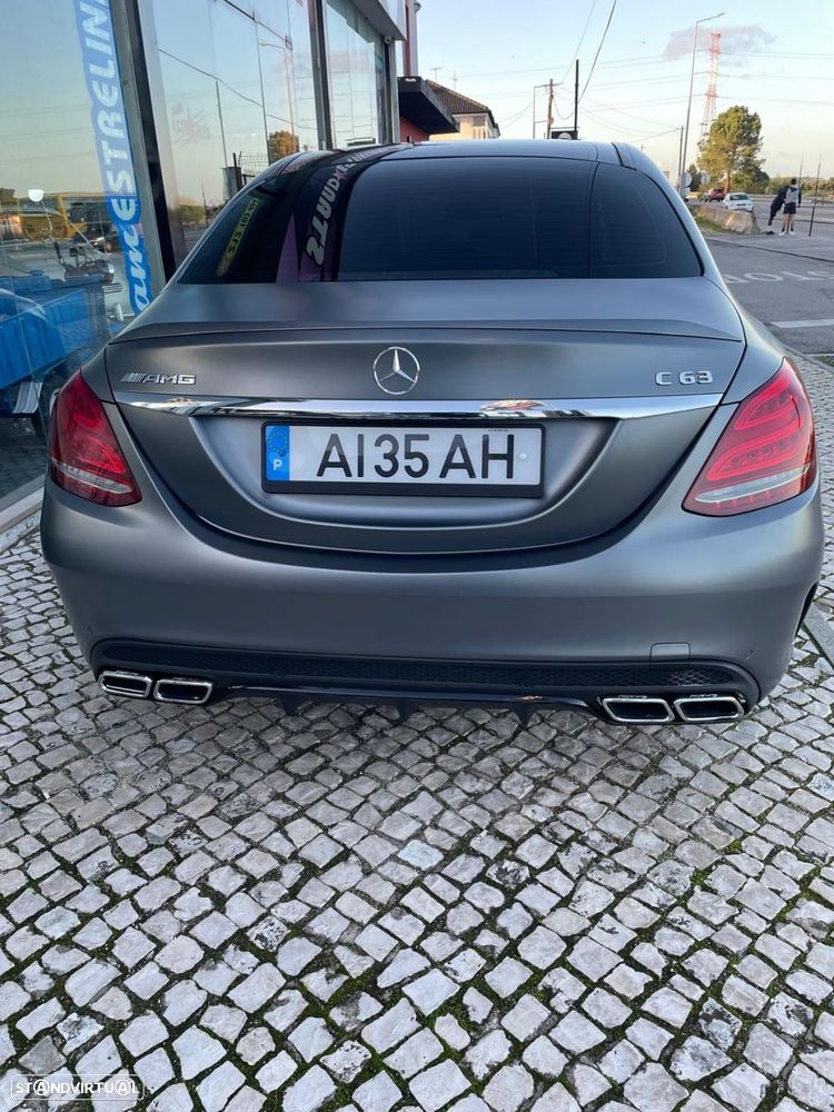Mercedes-Benz C 63 AMG Standard - 6