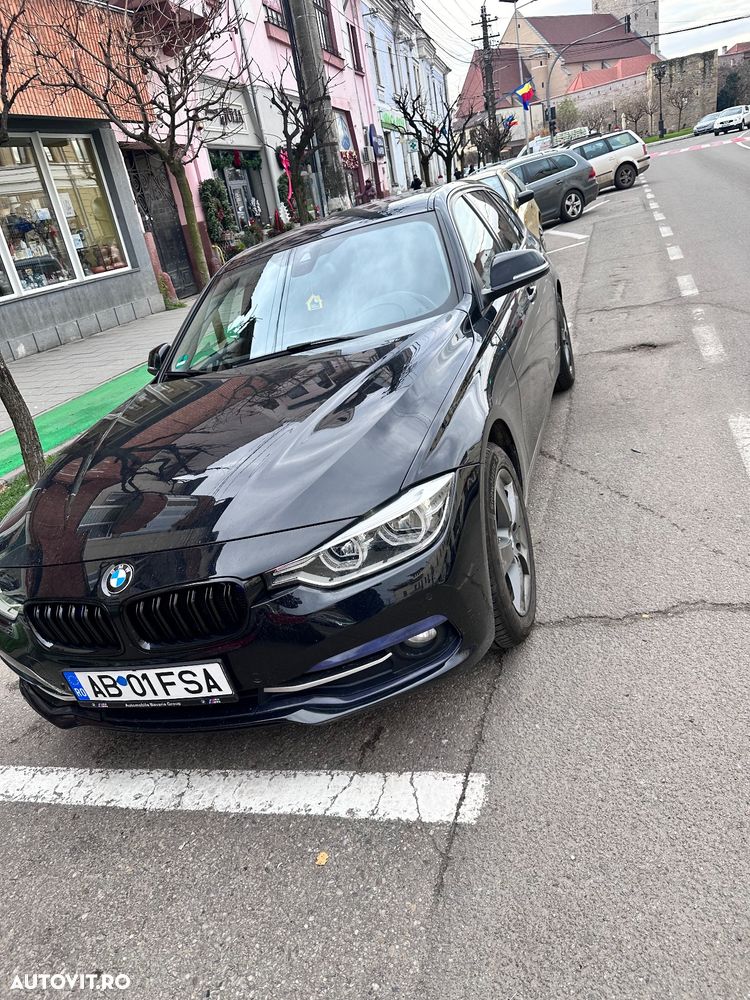 BMW Seria 3 318d xDrive Luxury Line Purity - 19