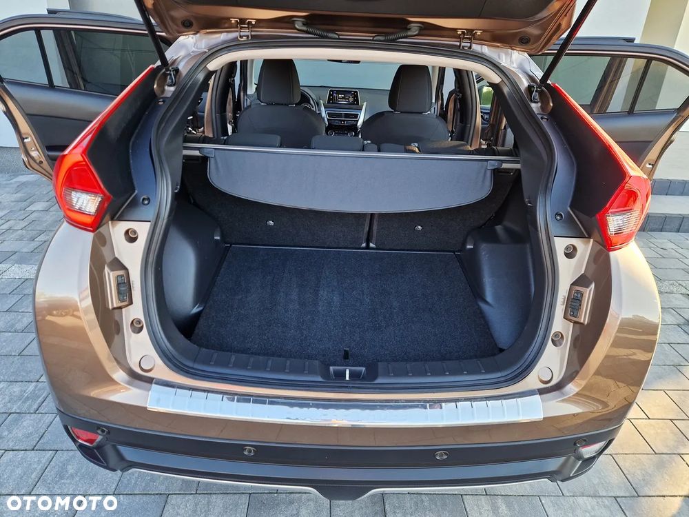 Mitsubishi Eclipse Cross - 21