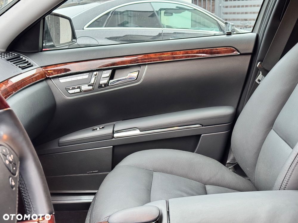 Mercedes-Benz Klasa S 400 HYBRID L - 39