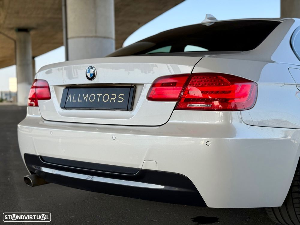 BMW 320 d Coupe Edição M Auto - 19